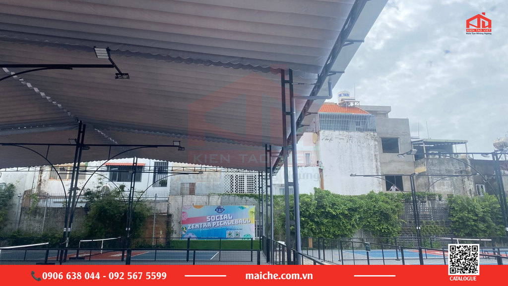 Mái xếp lượn sóng di động che nắng mưa ngoài trời.