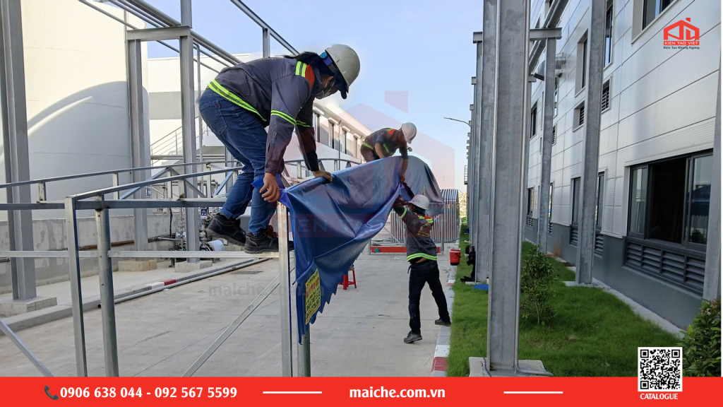 Đội ngũ kỹ thuật thi công lắp đặt mái che di động chuyên nghiệp tại Đồng Xoài 